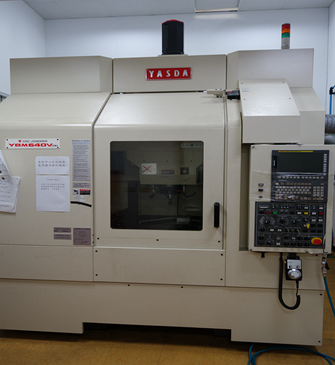 次微米精密加工機